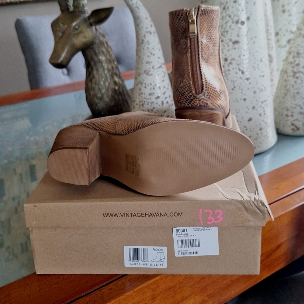 NWT Vintage Havana Brown Tan Rook Booties 8.5 - Picture 3 of 4